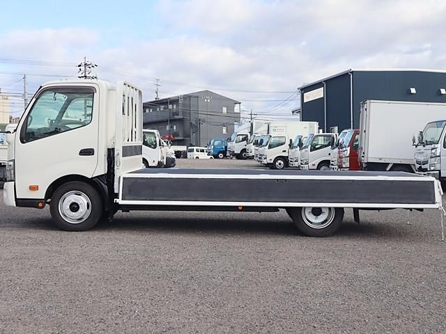 HINO DUTRO 2020 Image 31