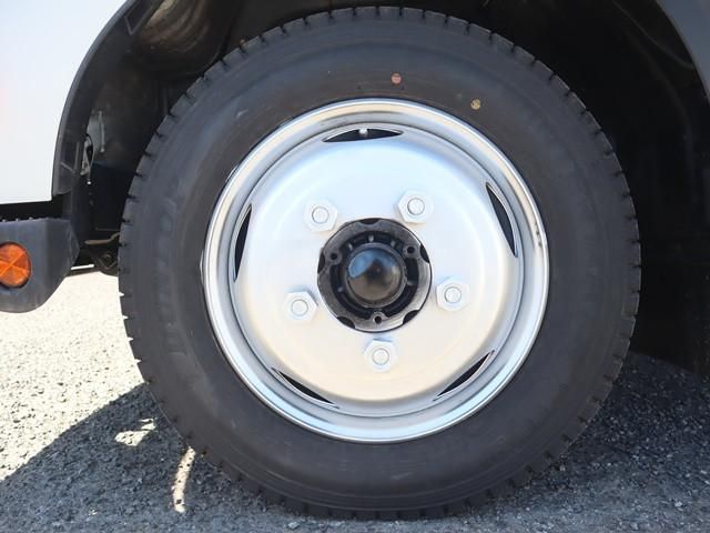 HINO DUTRO 2020 Image 31