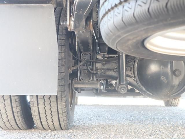 HINO DUTRO 2020 Image 31