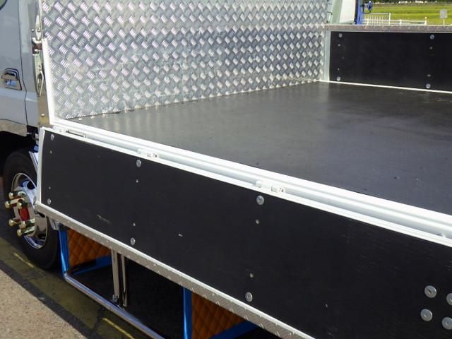 MITSUBISHI CANTER 2023 Image 31