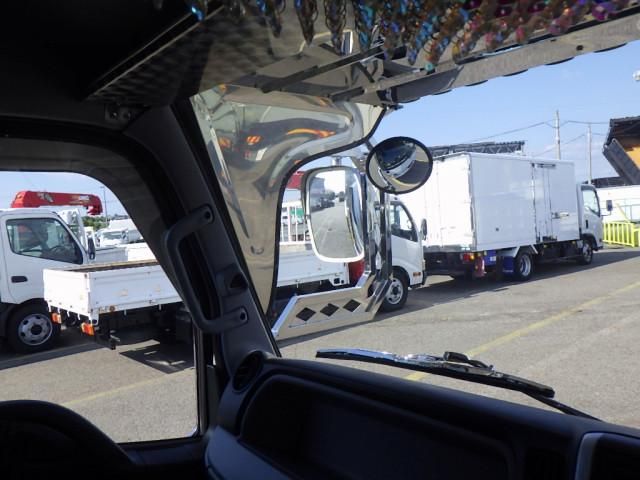 MITSUBISHI CANTER 2023 Image 31