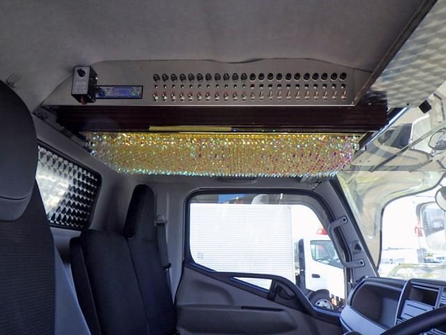 MITSUBISHI CANTER 2023 Image 31