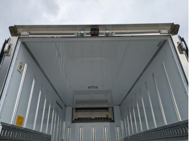 MITSUBISHI CANTER 2025 Image 31