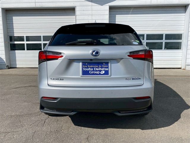 TOYOTA LEXUS NX300H AWD 2014 Image 31