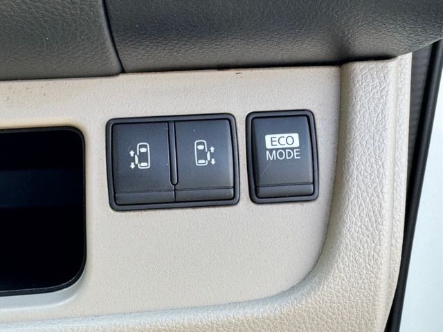 NISSAN SERENA  S-HYBRID 2013 Image 31