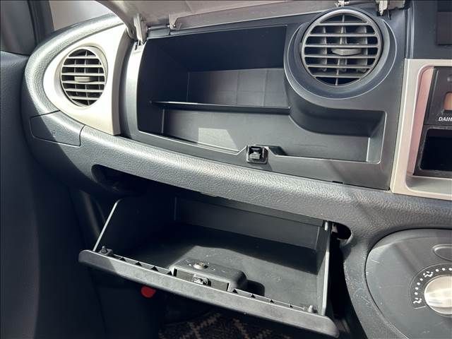 DAIHATSU MIRA GINO 2004 Image 31