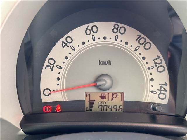 DAIHATSU MIRA GINO 2004 Image 31