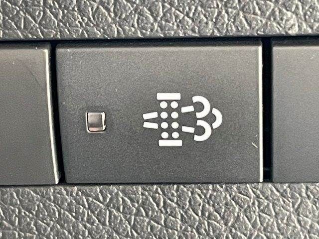 NISSAN CARAVAN VAN 4WD 2022 Image 31