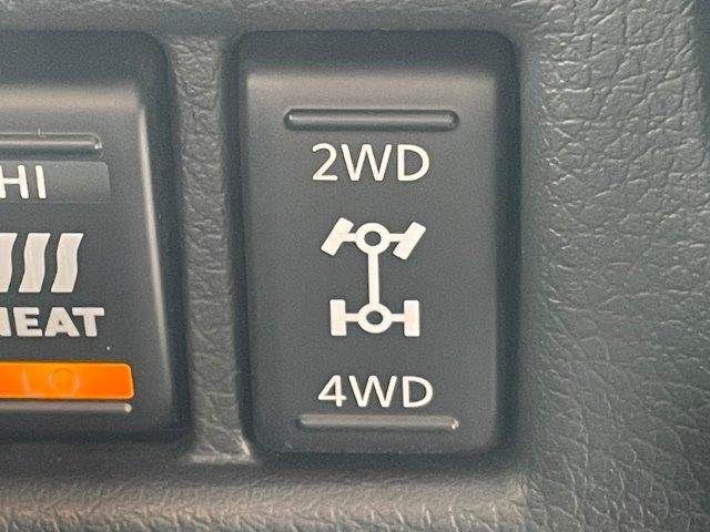 NISSAN CARAVAN VAN 4WD 2022 Image 31