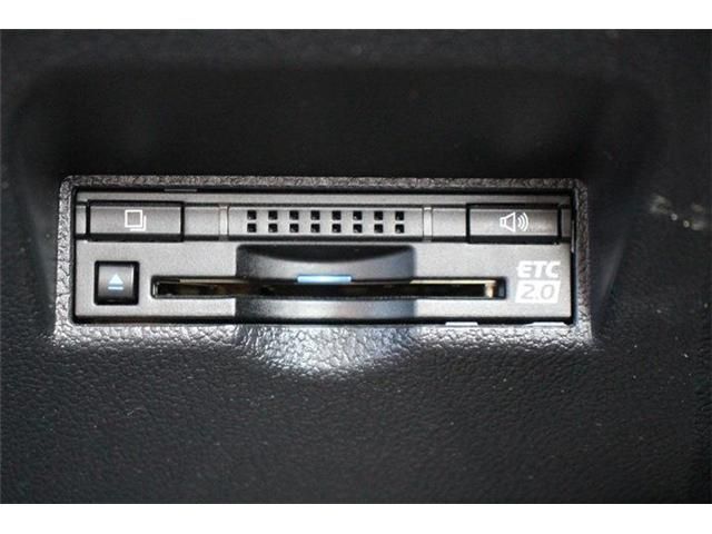 TOYOTA PRIUS PHV 2018 Image 31