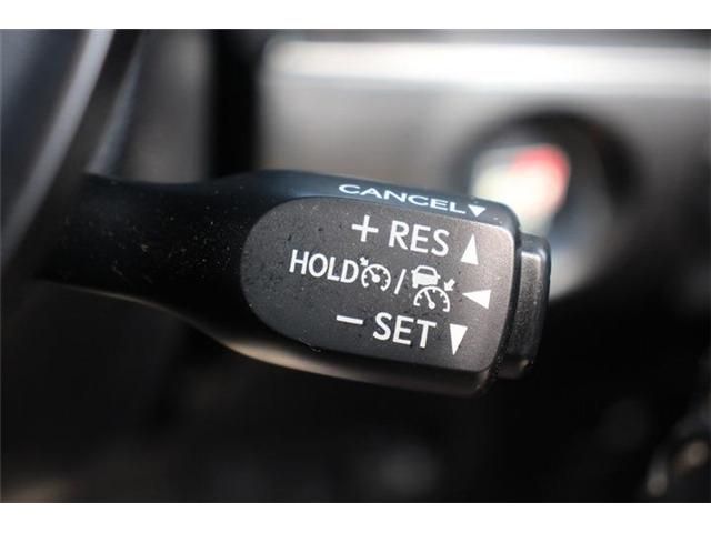 TOYOTA PRIUS PHV 2018 Image 31