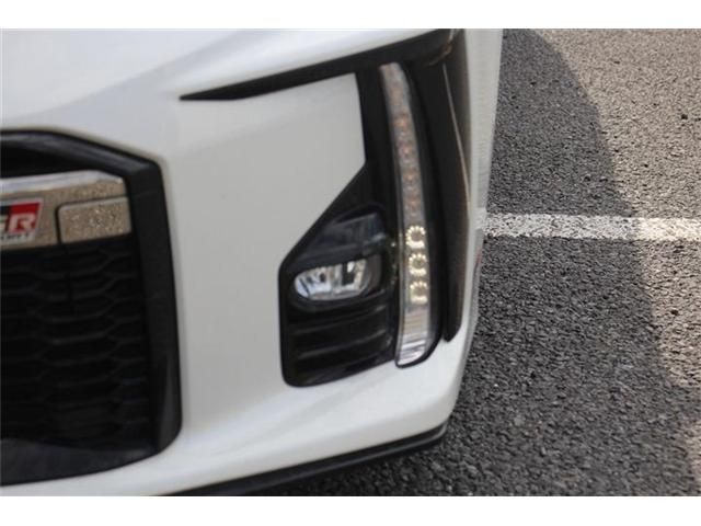 TOYOTA PRIUS PHV 2018 Image 31