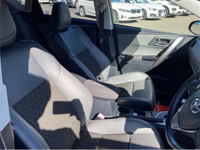 TOYOTA AURIS 4WD 2014 Image 31