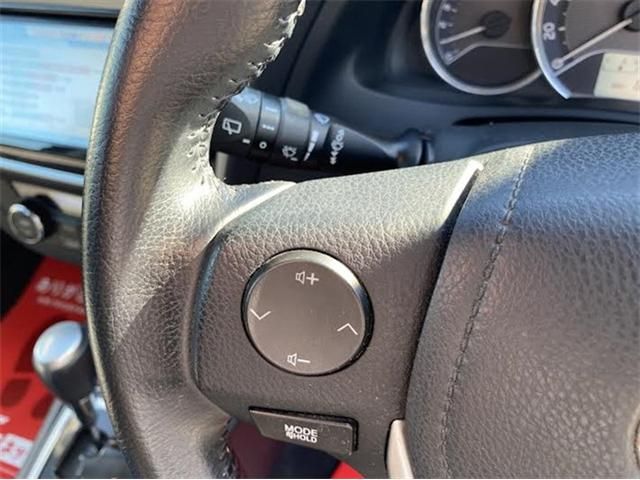 TOYOTA AURIS 4WD 2014 Image 31