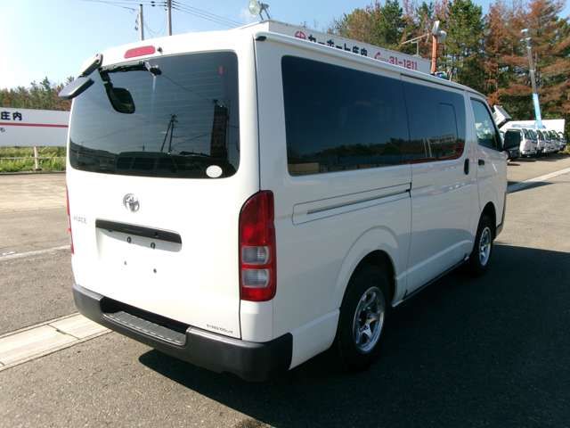 TOYOTA HIACE VAN 4WD 2016 Image 31
