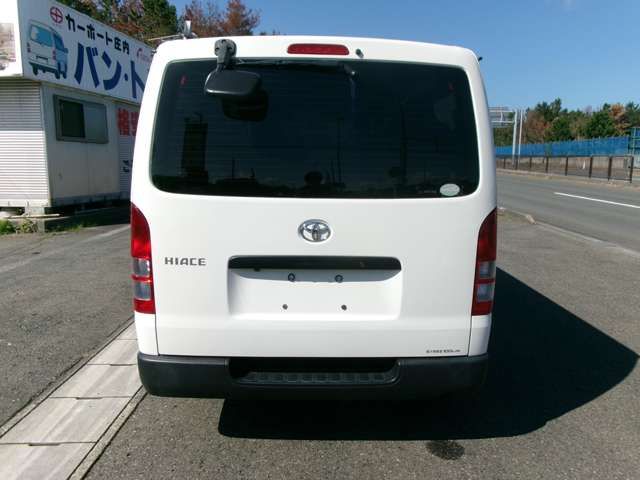 TOYOTA HIACE VAN 4WD 2016 Image 31
