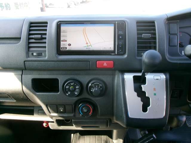 TOYOTA HIACE VAN 4WD 2016 Image 31