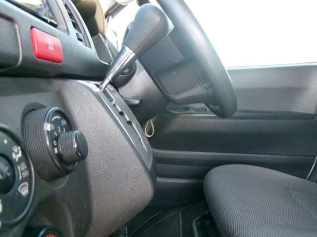 TOYOTA HIACE VAN 4WD 2016 Image 31