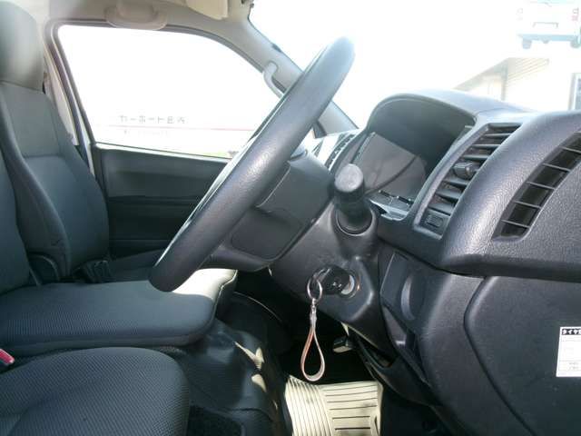 TOYOTA HIACE VAN 4WD 2016 Image 31