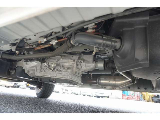 TOYOTA HIACE VAN 1.25T 2WD 2015 Image 31