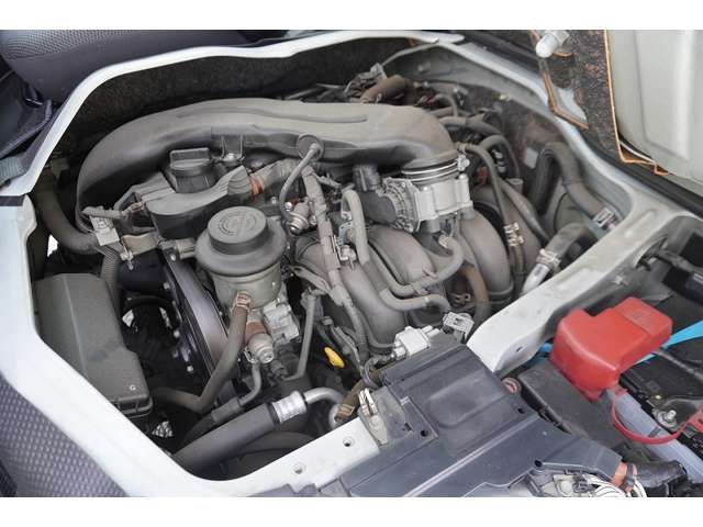 TOYOTA HIACE VAN 1.25T 2WD 2015 Image 31