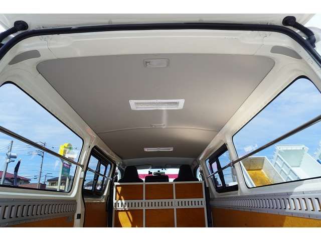 TOYOTA HIACE VAN 1.25T 2WD 2015 Image 31