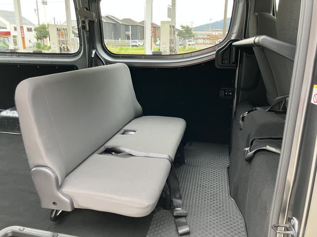 NISSAN CARAVAN VAN 1.2T 2WD 2023 Image 31