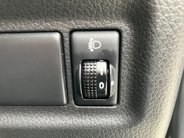 NISSAN CARAVAN VAN 1.2T 2WD 2023 Image 31