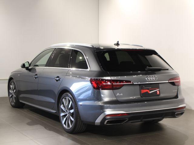 AUDI A4 AVANT 2022 Image 31