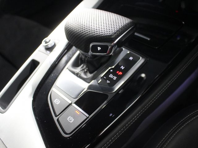 AUDI A4 AVANT 2022 Image 31