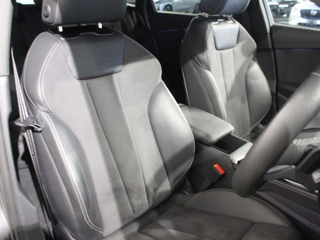 AUDI A4 AVANT 2022 Image 31