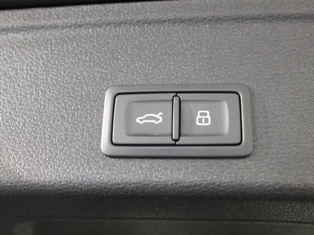 AUDI A4 AVANT 2022 Image 31