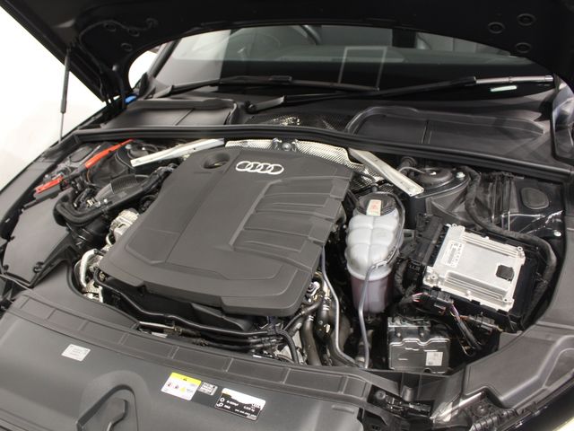 AUDI A4 AVANT 2022 Image 31