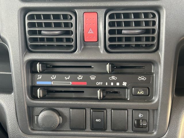 SUZUKI CARRY TRUCK 4WD 2019 Image 31