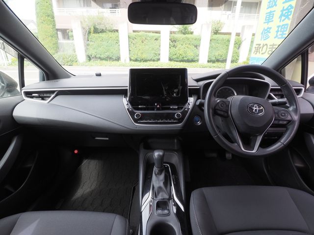 TOYOTA COROLLA SPORT HYBRID 2018 Image 31