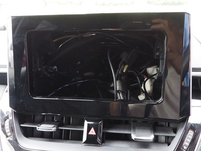 TOYOTA COROLLA SPORT HYBRID 2018 Image 31