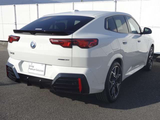 BMW IX2 2024 Image 31