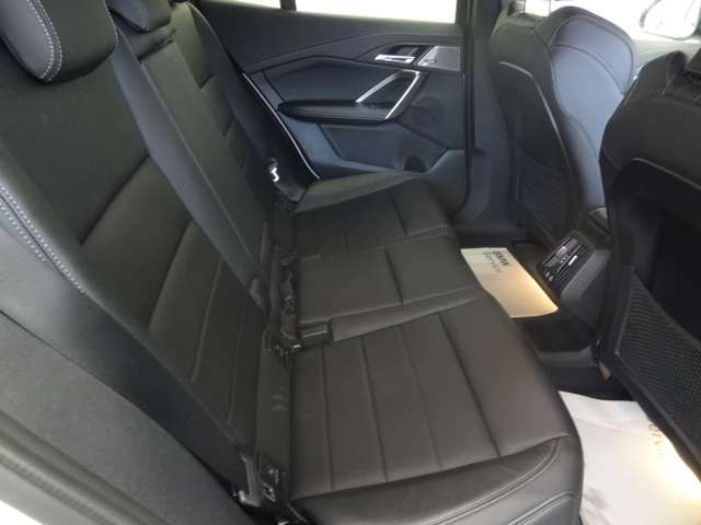 BMW IX2 2024 Image 31