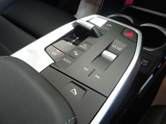 BMW IX2 2024 Image 31