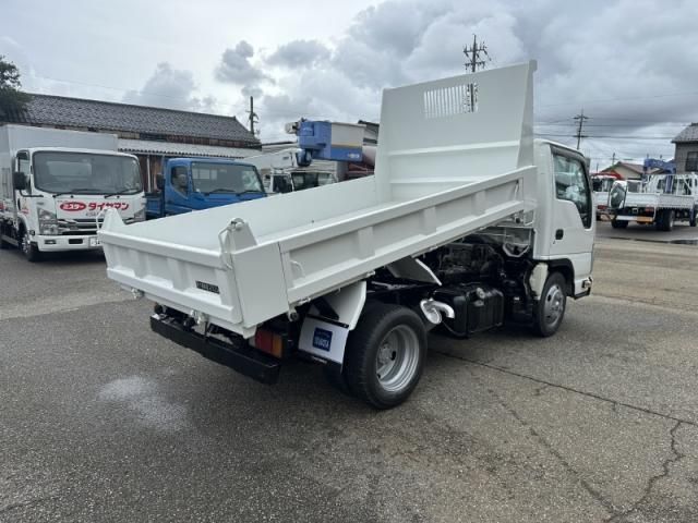 ISUZU ELF 2013 Image 31