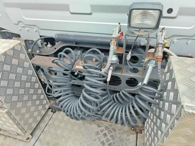 NISSAN DIESEL QUON 2019 Image 31