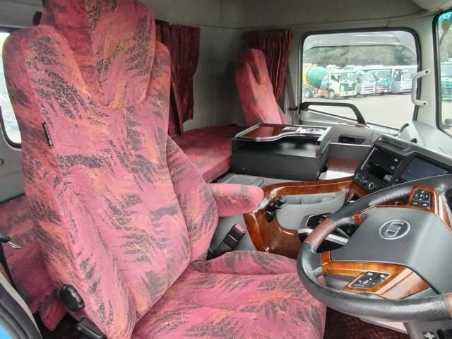 NISSAN DIESEL QUON 2019 Image 31