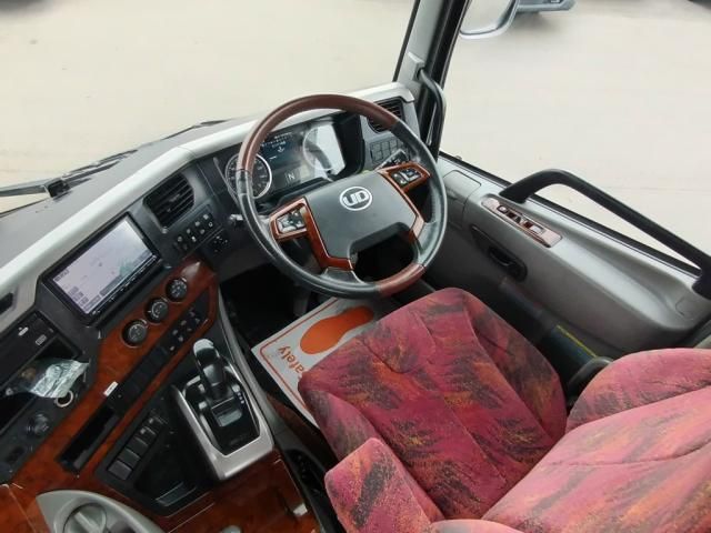 NISSAN DIESEL QUON 2019 Image 31