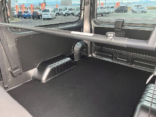 NISSAN CARAVAN VAN 2WD 2023 Image 31