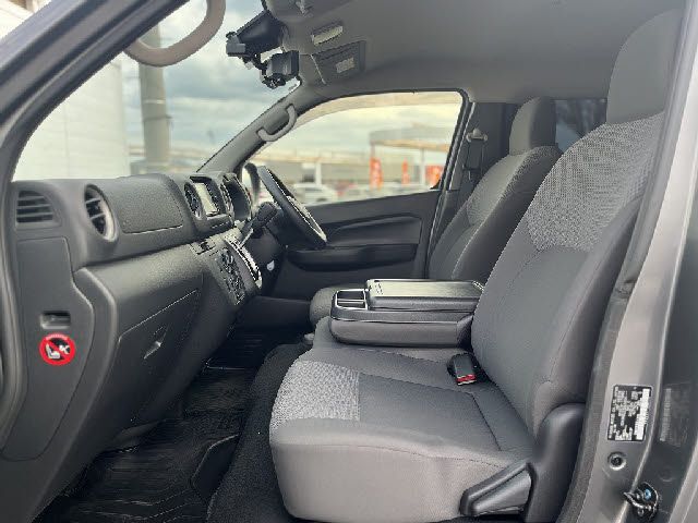 NISSAN CARAVAN VAN 2WD 2023 Image 31