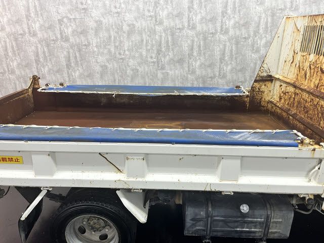 HINO DUTRO 2017 Image 31