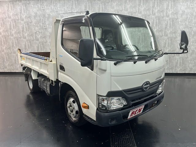 HINO DUTRO 2017 Image 31