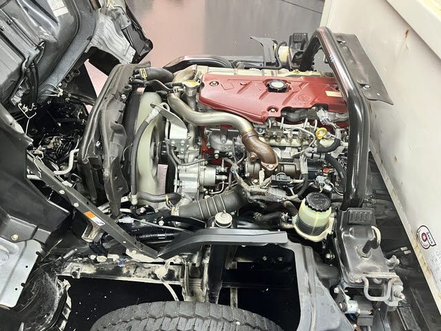 HINO DUTRO 2017 Image 31