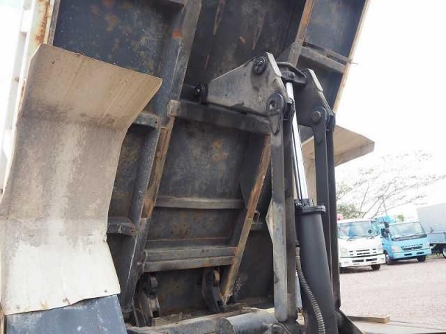 ISUZU FORWARD 2017 Image 31