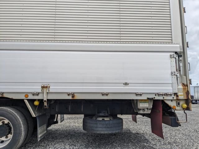 NISSAN DIESEL QUON 2018 Image 31